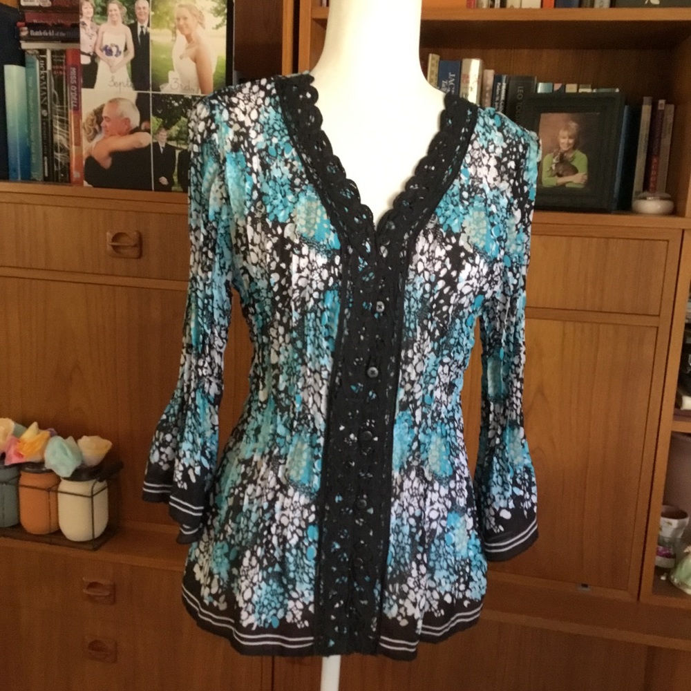 V NECK PLEATED BLOUSE WITH LACE ACCENT - Picture 1 of 12